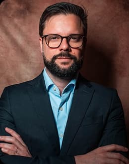 Foto de Julio Fabiano,One Financial